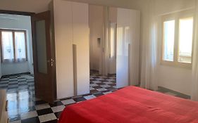Laura'S House