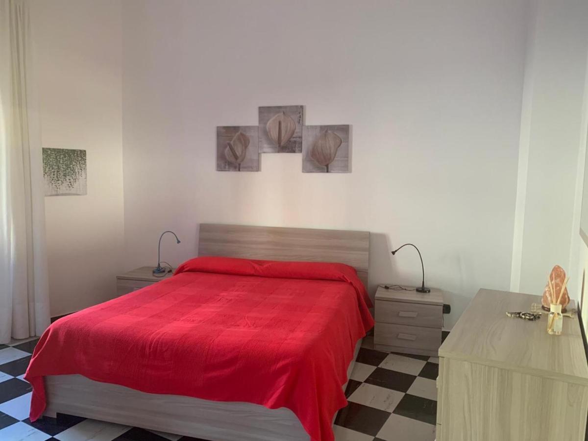 Appartamento Laura'S House Cagliari Esterno foto